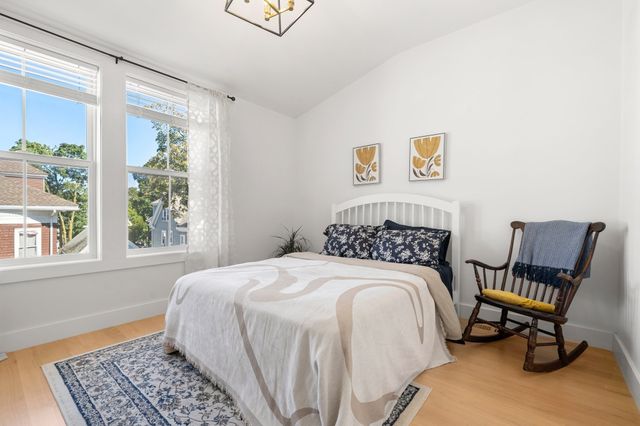 24 Bradshaw St 4, Boston, MA 02121