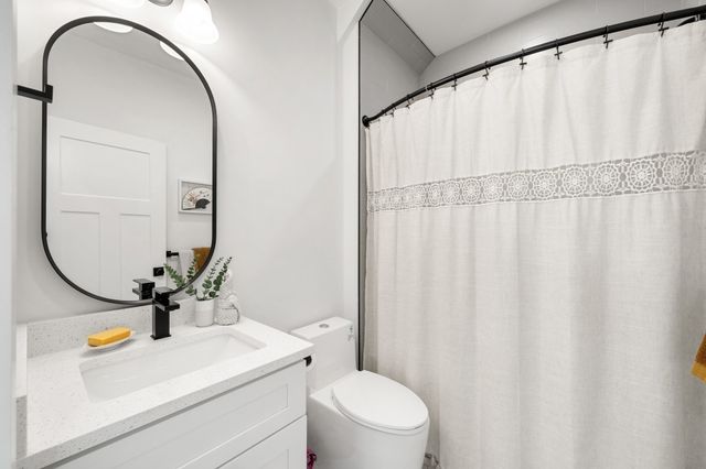 24 Bradshaw St 4, Boston, MA 02121
