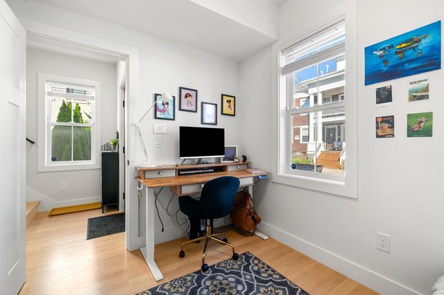 24 Bradshaw St 4, Boston, MA 02121