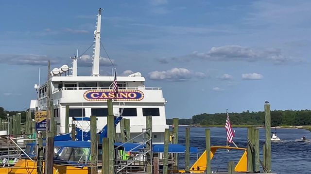 1324 Beach Way Ln., North Myrtle Beach, SC 29582