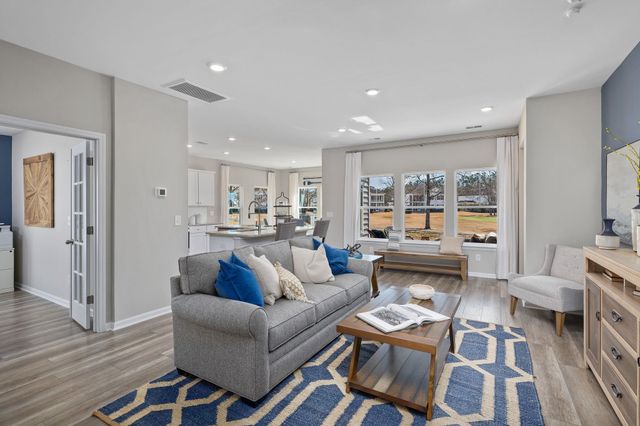 1324 Beach Way Ln., North Myrtle Beach, SC 29582