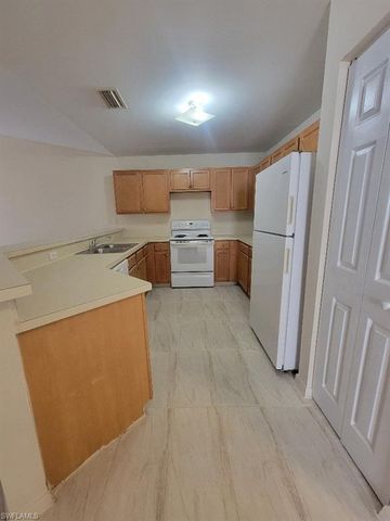 862 Holmes AVE, Lehigh Acres, FL 33974