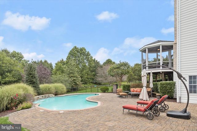 14242 MEADOW LAKE DR, Glenelg, MD 21737