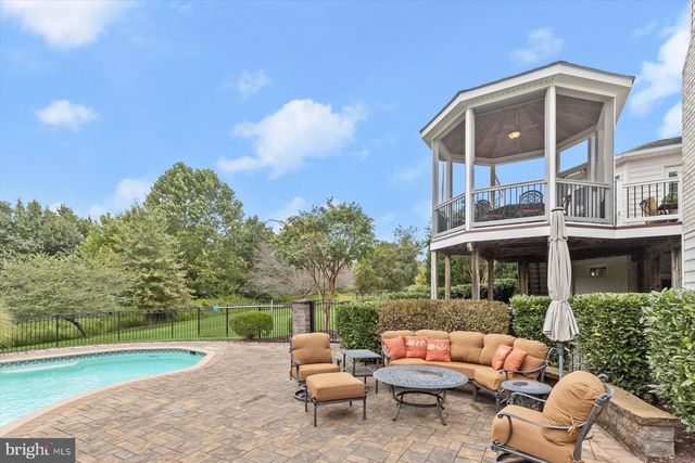 14242 MEADOW LAKE DR, Glenelg, MD 21737