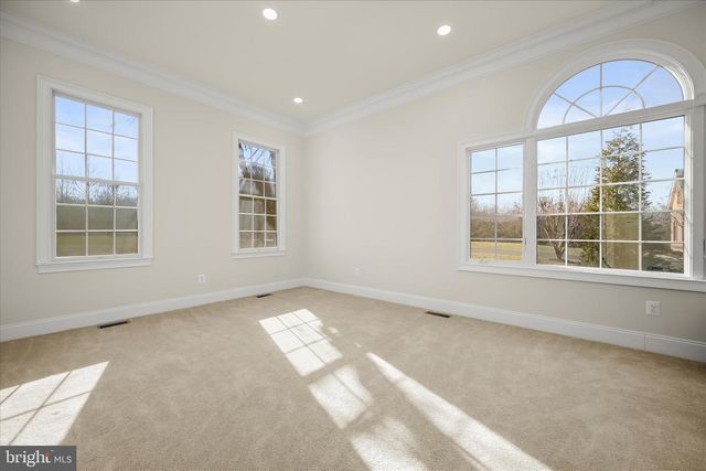 14242 MEADOW LAKE DR, Glenelg, MD 21737