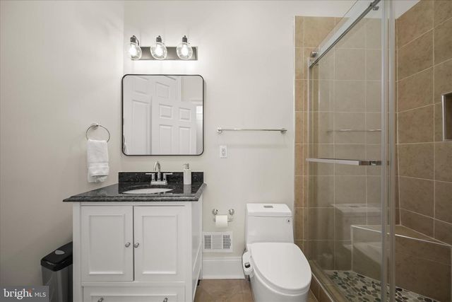 14242 MEADOW LAKE DR, Glenelg, MD 21737