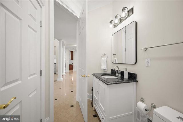 14242 MEADOW LAKE DR, Glenelg, MD 21737