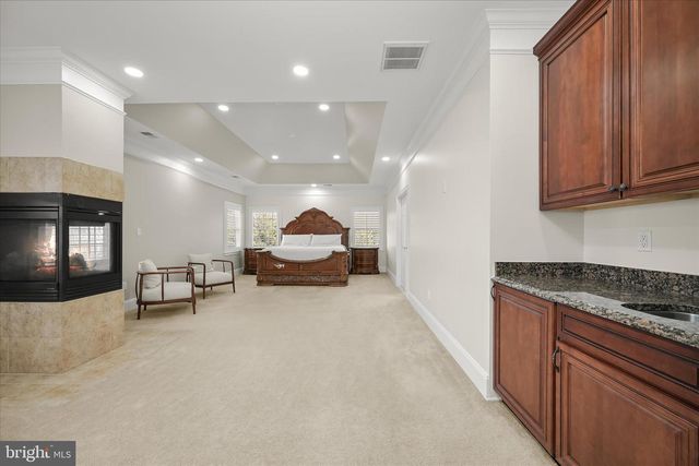 14242 MEADOW LAKE DR, Glenelg, MD 21737