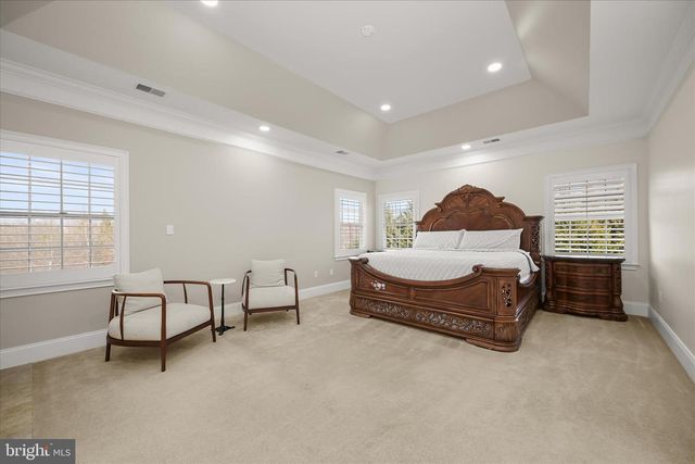 14242 MEADOW LAKE DR, Glenelg, MD 21737