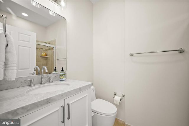 14242 MEADOW LAKE DR, Glenelg, MD 21737