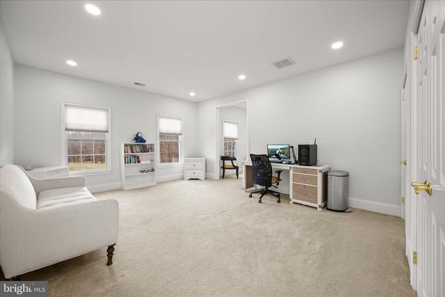 14242 MEADOW LAKE DR, Glenelg, MD 21737