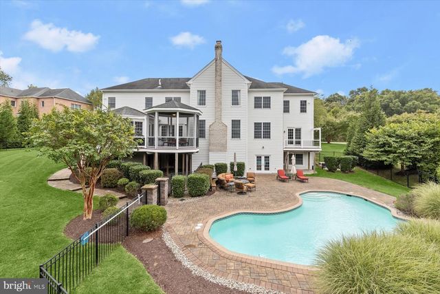 14242 MEADOW LAKE DR, Glenelg, MD 21737