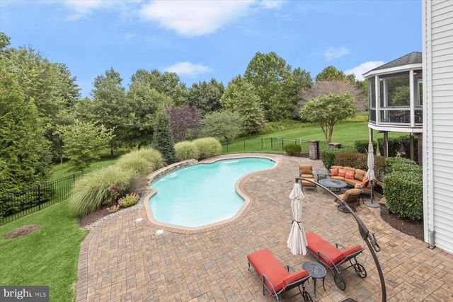 14242 MEADOW LAKE DR, Glenelg, MD 21737