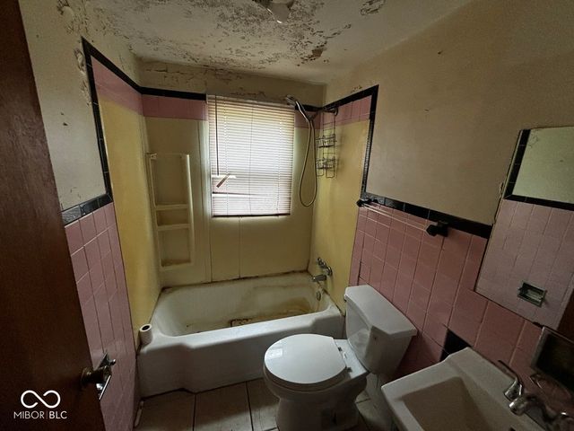 1108 Burdsal Parkway, Indianapolis, IN 46208