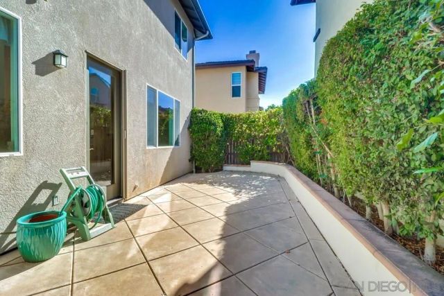 17020 New Rochelle Way, San Diego, CA 92127