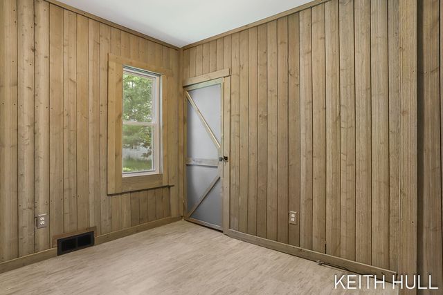 1328 Maplerow Avenue Nw, City Of Walker, MI 49534