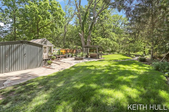 1328 Maplerow Avenue Nw, City Of Walker, MI 49534