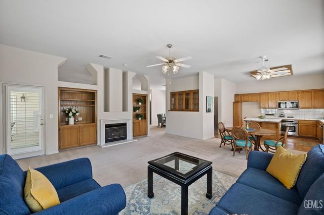 10716 Rising Sun Drive, Bakersfield, CA 93312