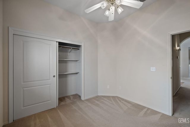 10716 Rising Sun Drive, Bakersfield, CA 93312