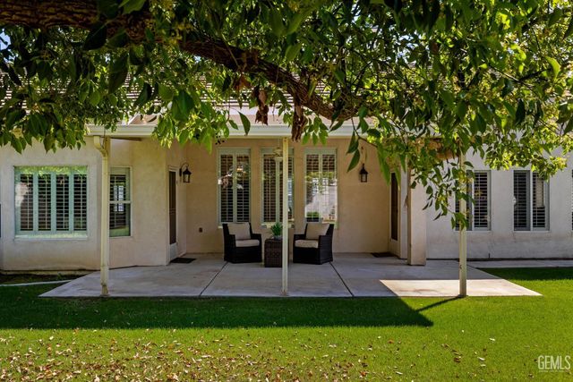 10716 Rising Sun Drive, Bakersfield, CA 93312