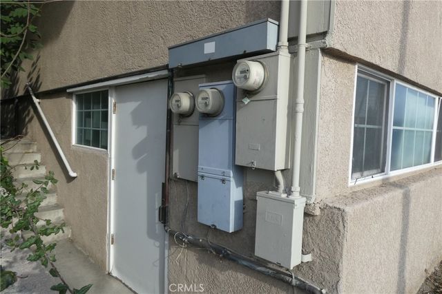 2657 Honolulu, Montrose, CA 91020