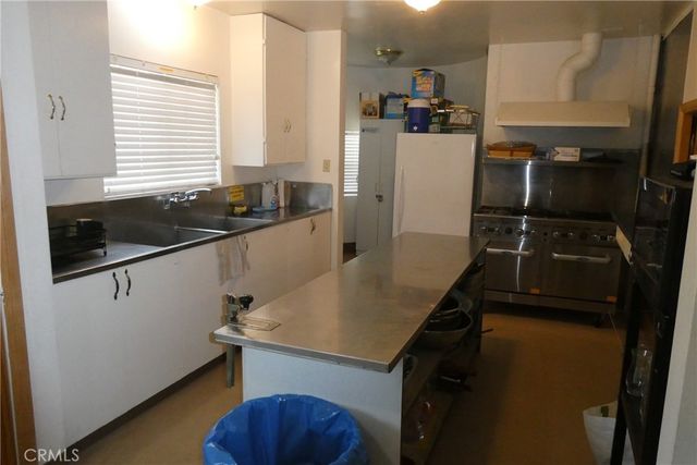 2657 Honolulu, Montrose, CA 91020