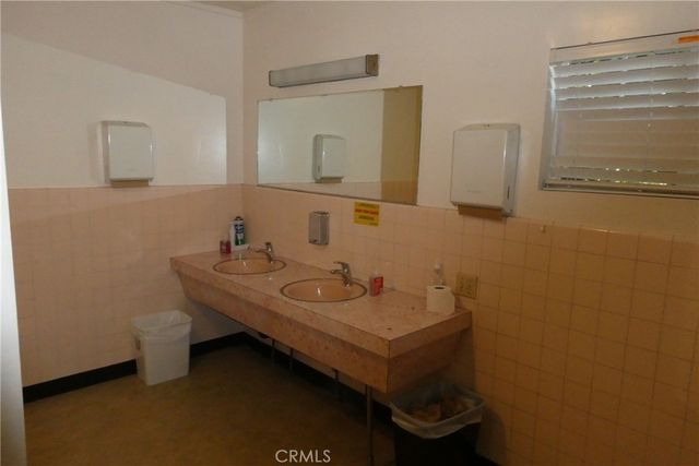 2657 Honolulu, Montrose, CA 91020