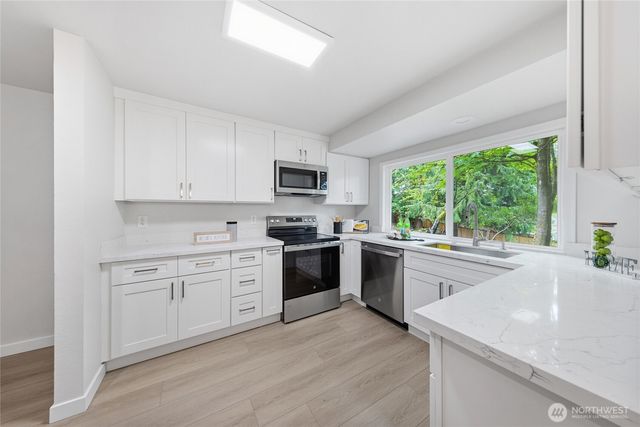 4123 SW 328th Street, Federal Way, WA 98023
