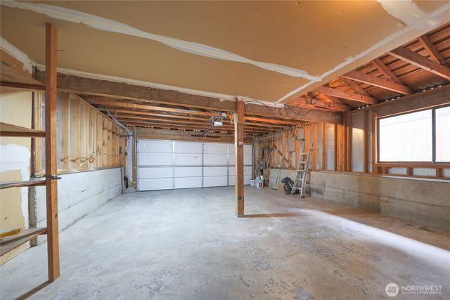 4123 SW 328th Street, Federal Way, WA 98023