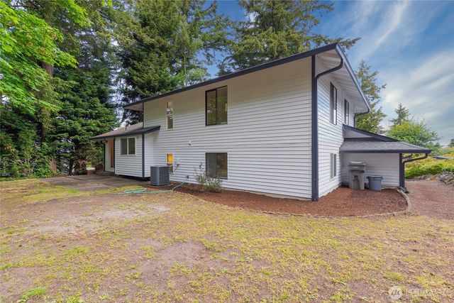 4123 SW 328th Street, Federal Way, WA 98023