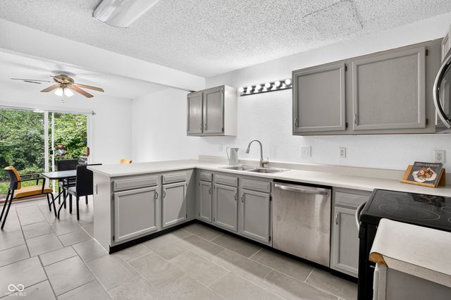 6002 Draycott Drive, Indianapolis, IN 46236