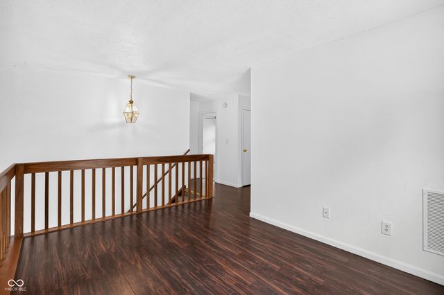 6002 Draycott Drive, Indianapolis, IN 46236