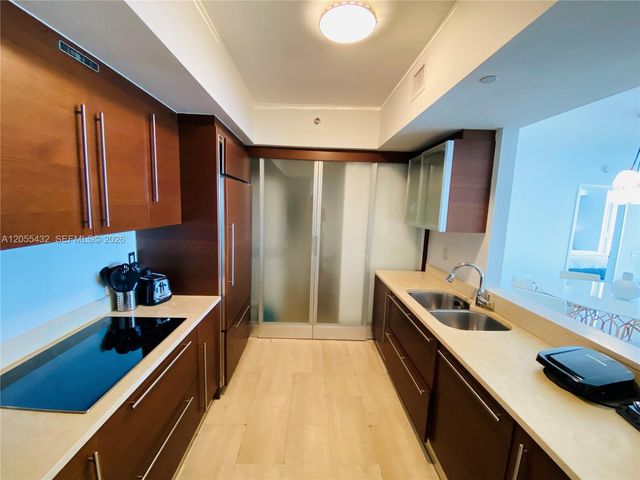 450 Alton Road 1406, Miami Beach, FL 33139