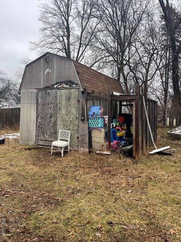 314 N Main Street, Perry, MI 48872