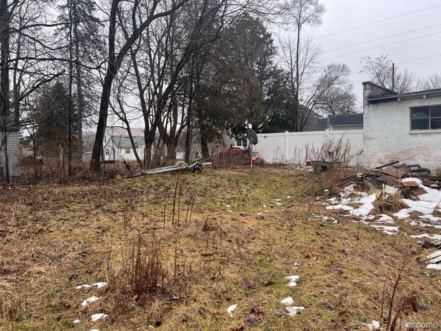 314 N Main Street, Perry, MI 48872