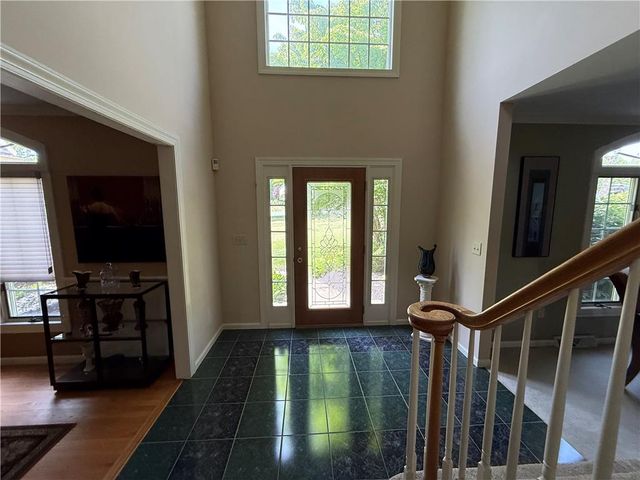 4114 ROCHELLE Drive, South Whitehall Twp, PA 18104
