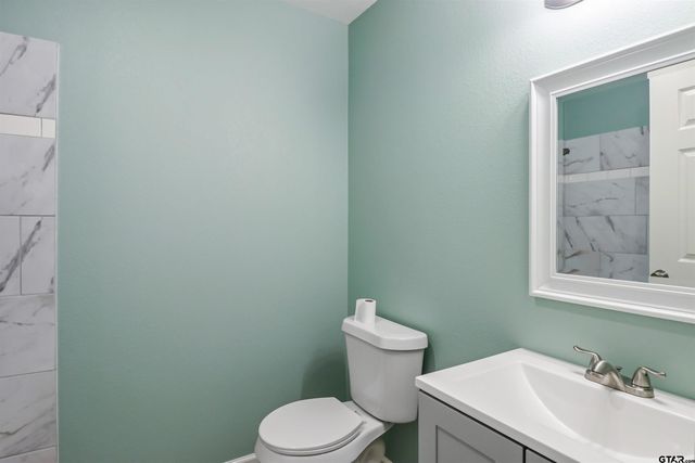 1333 Montgomery Gardens, Tyler, TX 75708