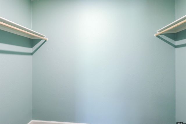 1333 Montgomery Gardens, Tyler, TX 75708