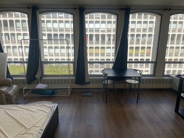 1400 E 55th Place 613S, Chicago, IL 60637