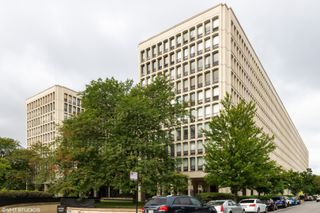 1400 E 55th Place 613S, Chicago, IL 60637