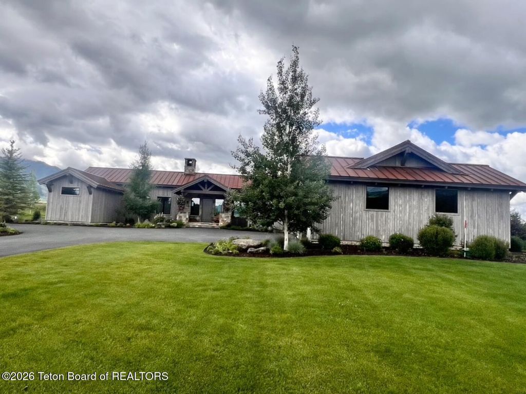 78 CREEKSIDE Court, Etna, WY 83118 photo 4