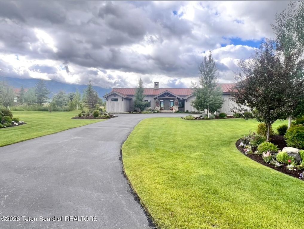 78 CREEKSIDE Court, Etna, WY 83118 photo 5