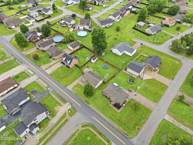 910 Beech Grove Rd, Shepherdsville, KY 40165