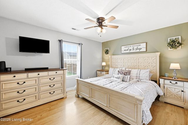 910 Beech Grove Rd, Shepherdsville, KY 40165