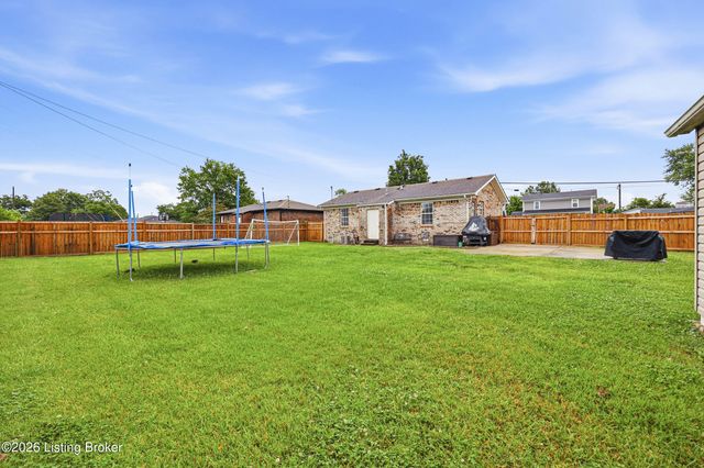 910 Beech Grove Rd, Shepherdsville, KY 40165