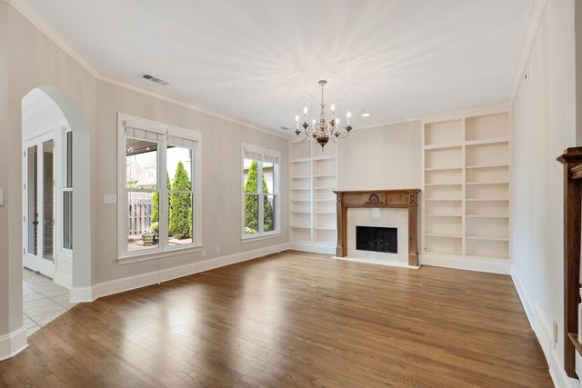 3123 OAKLEIGH MANOR CV, Germantown, TN 38138