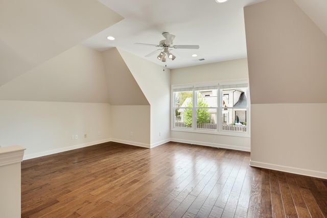 3123 OAKLEIGH MANOR CV, Germantown, TN 38138