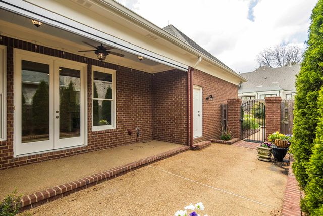 3123 OAKLEIGH MANOR CV, Germantown, TN 38138