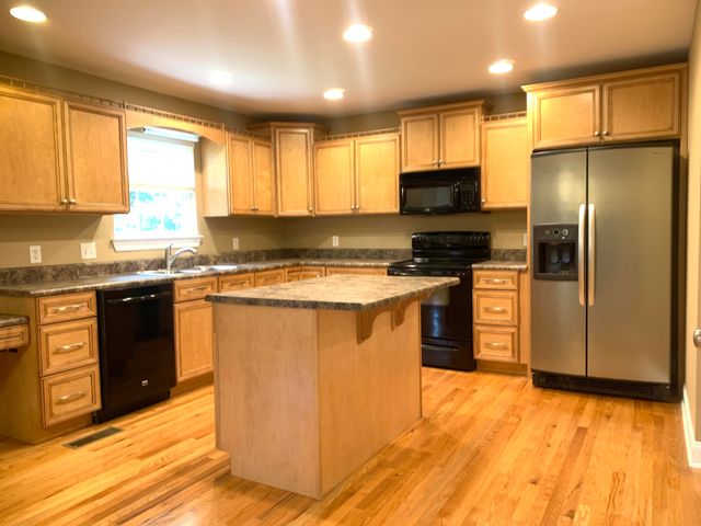 7516 Passport Drive, Ooltewah, TN 37363