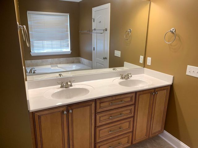 7516 Passport Drive, Ooltewah, TN 37363